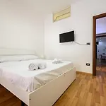Via Lanzieri 38 Apartman *