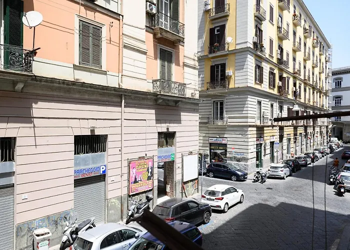 Via Lanzieri 38 شقة