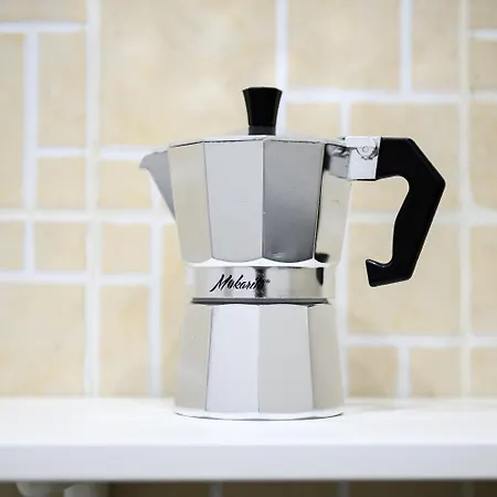 Via Lanzieri 38 Nápoly